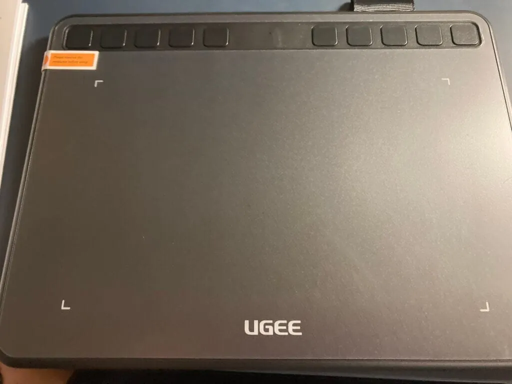 UGEE-s640